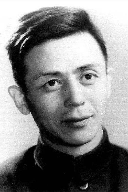 Yan Wang as Regimental commander Wang in Zhao Yiman