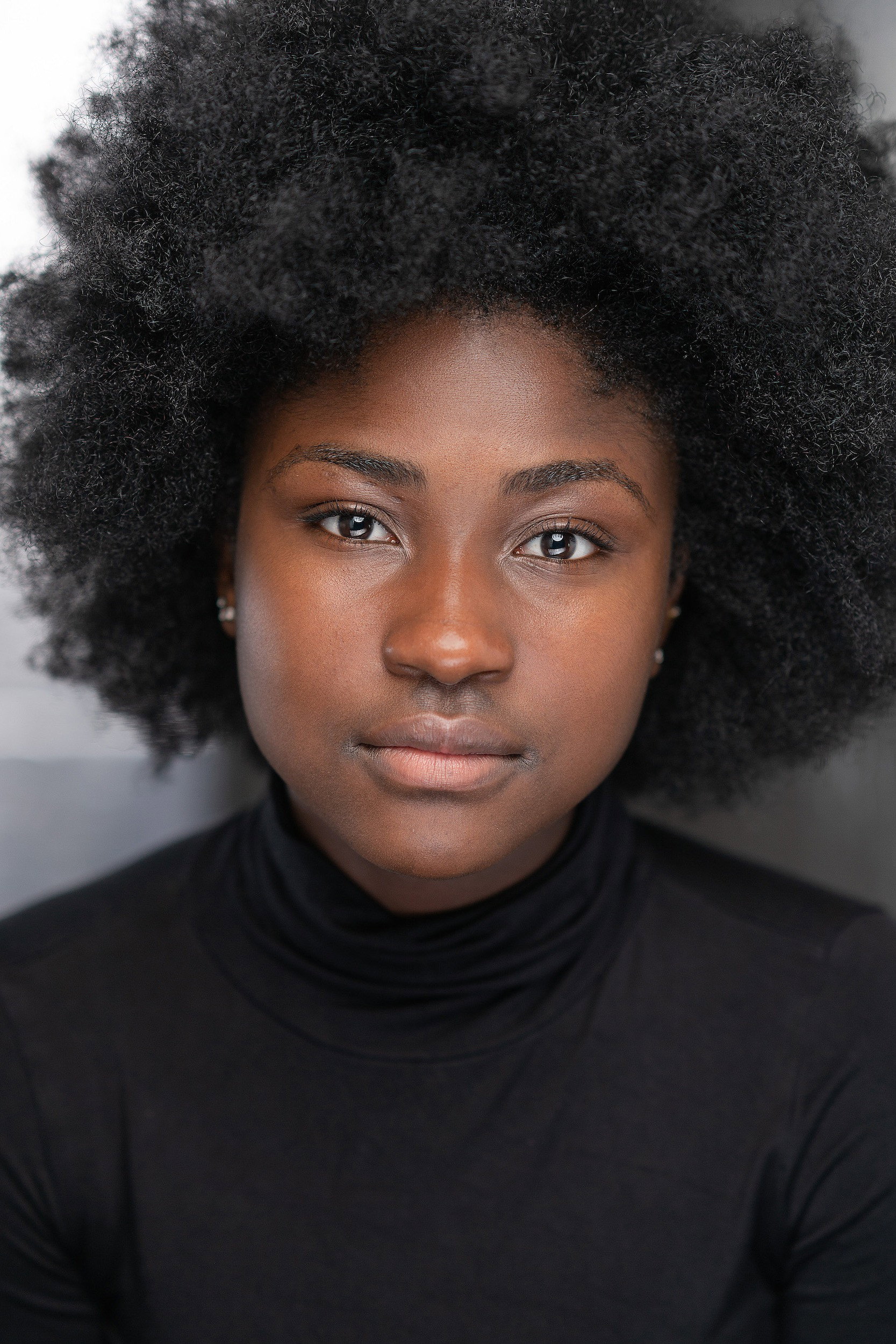 Lauryn Ajufo as Chloe in Accused