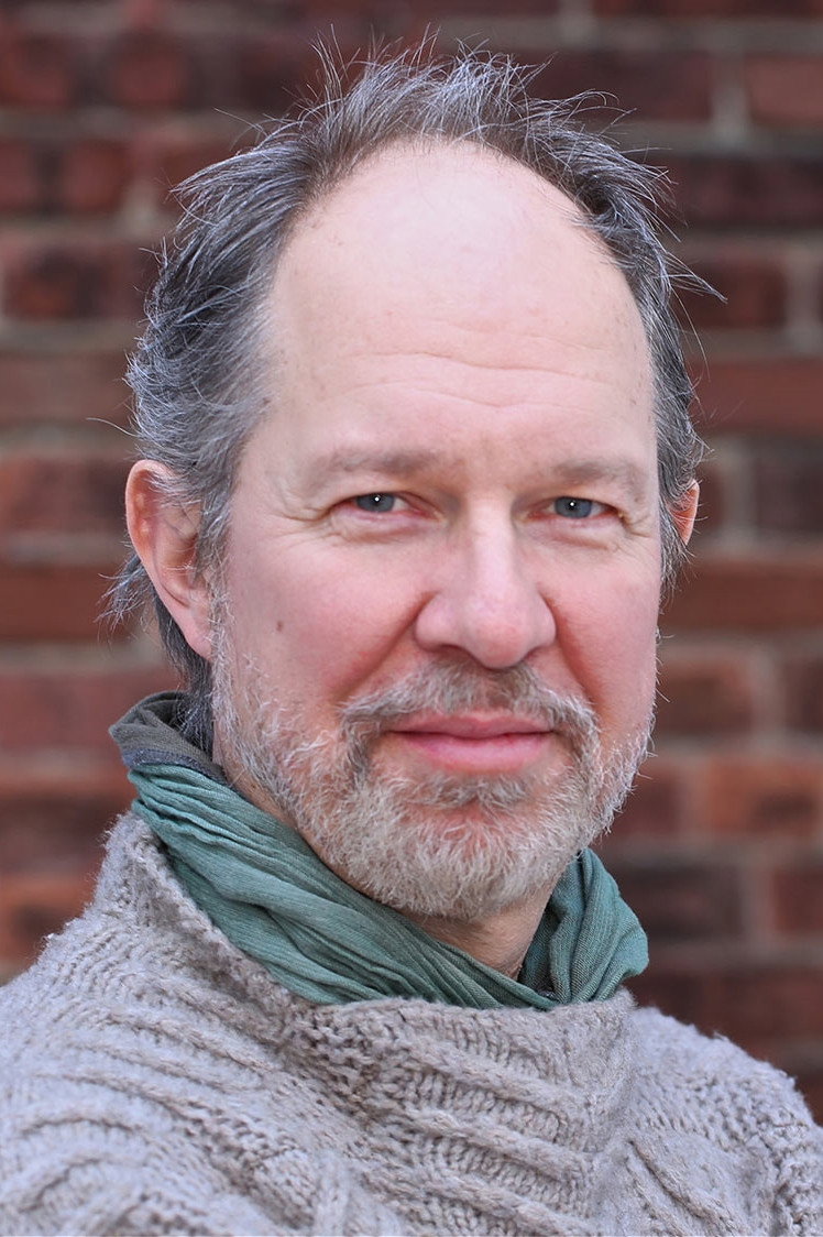 Diego Matamoros as Cluny the Scourge (voice) in Redwall: The Movie