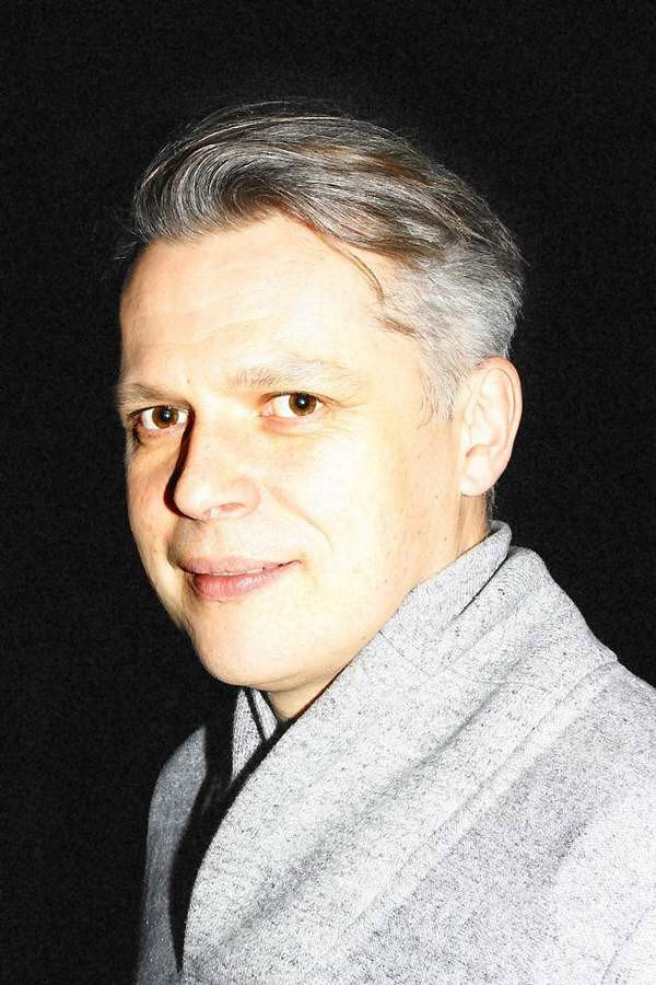 Jakub Przebindowski as Julek Malecki in Holy Week