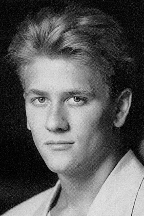 Gresby Nash as Fruity Metcalfe in Mosley