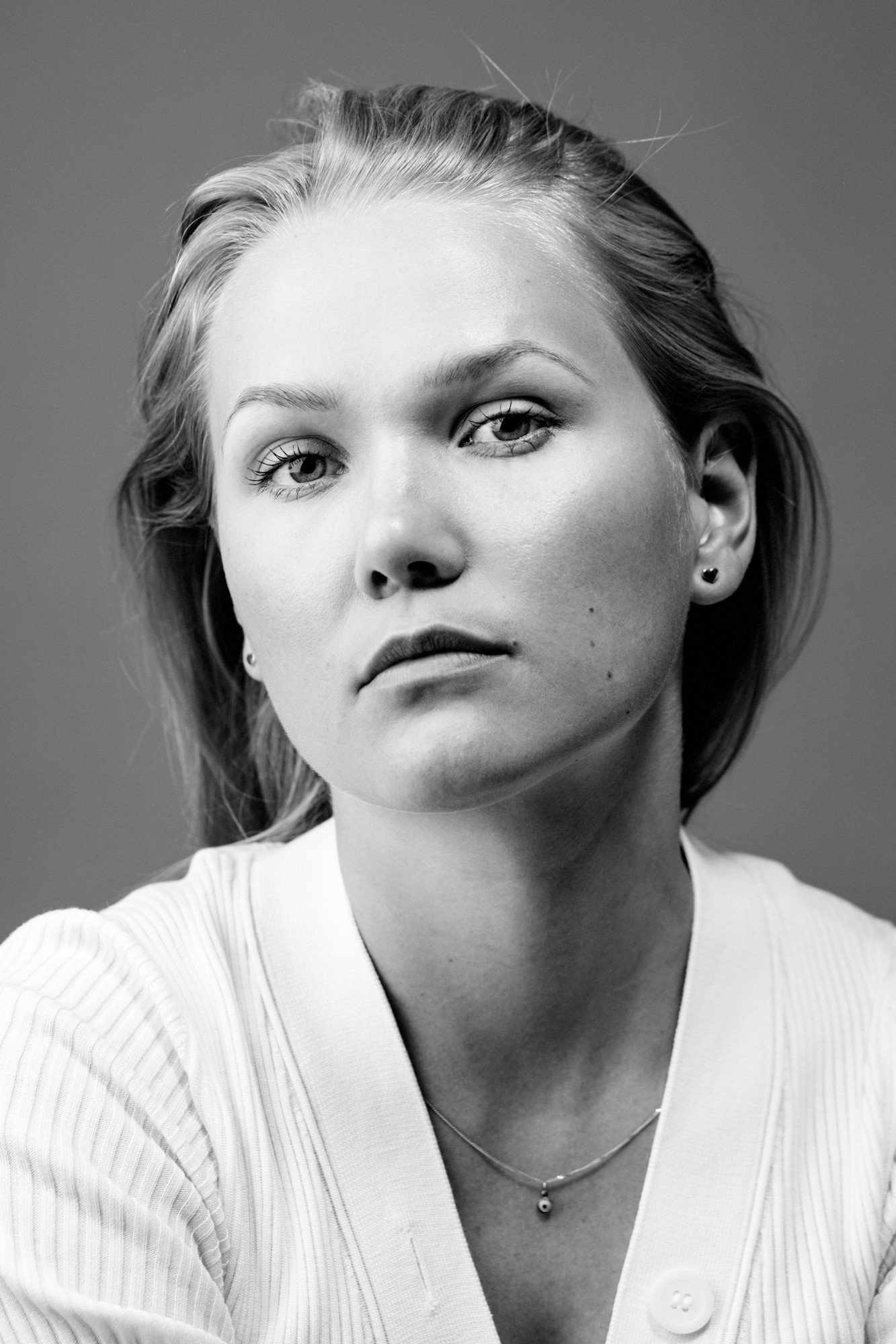 Miila Virtanen as Sanna in Lovemilla
