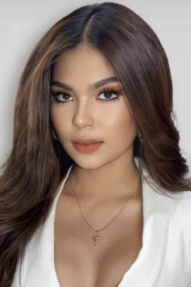 Apple Castro as Trixie in Hugot