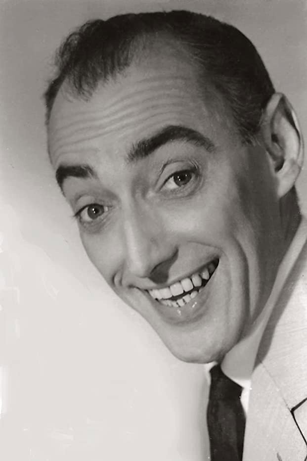 Juan Verdaguer as Camilo Canegato in Rosaura at 10 O'Clock