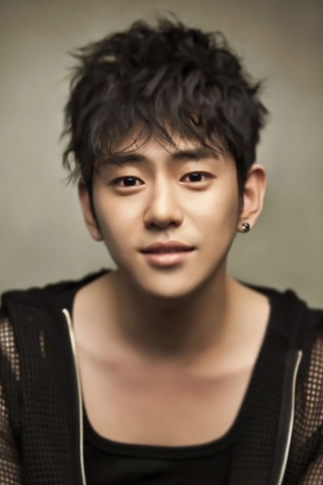 안용준 as Kim Min-hyuk in I Don't Fire Myself