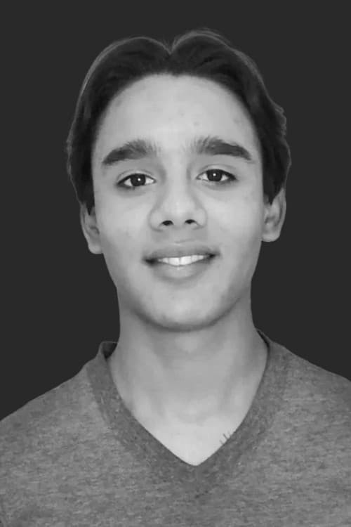 Ari Lopez as Erick in #Rats