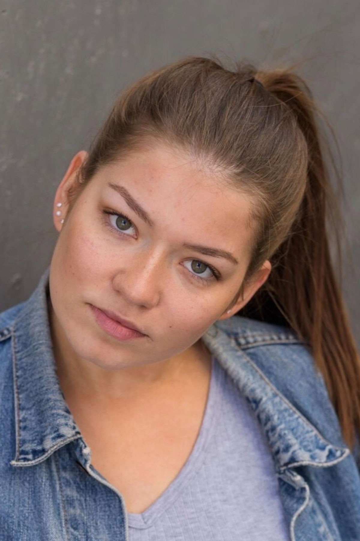 Antonia Fulss as Juli in Hitzeflimmern