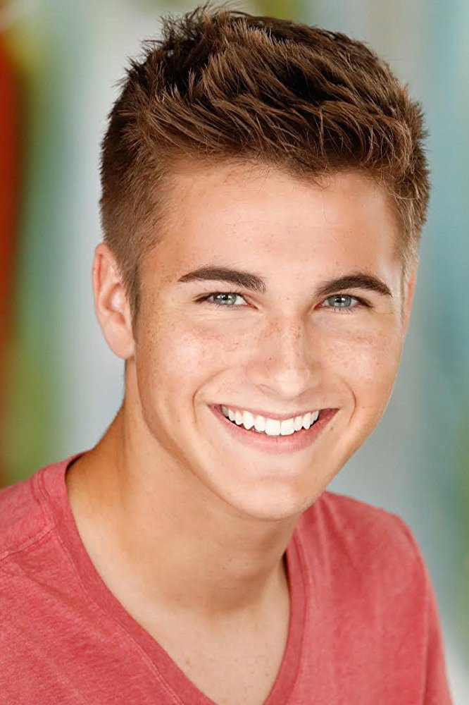 Evan Castelloe as Griffin Griffiths in Daphne & Velma
