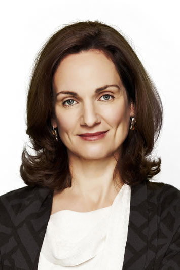 Catherine McClements as Christine Williams in Tangle