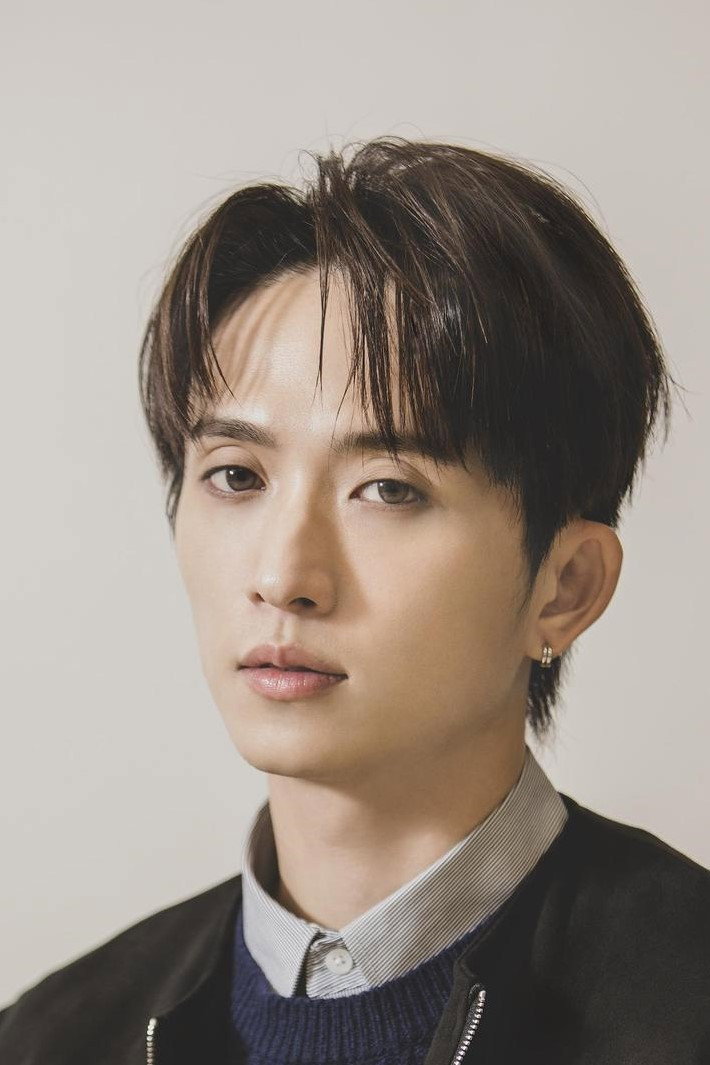 邱鋒澤 as Chang (a delivery boy) in Organ Child