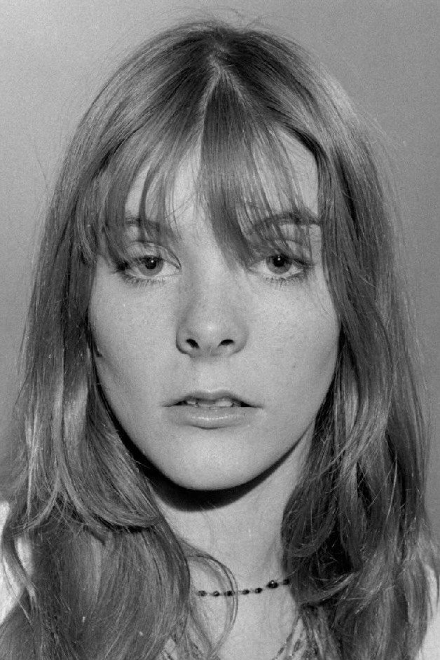 Katerine Mousseau as Myrtie in Jos Carbone
