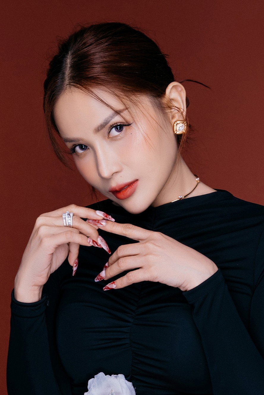 Khả Như as Self in Ơn Giời Cậu Đây Rồi!