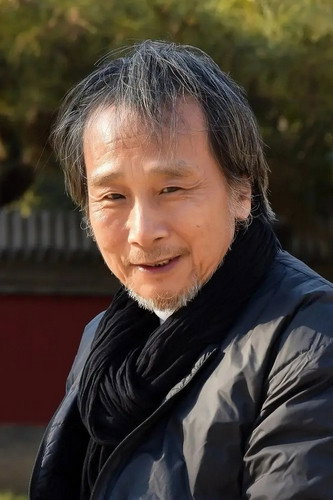 He Jianjun as self in A Film Is Stopped