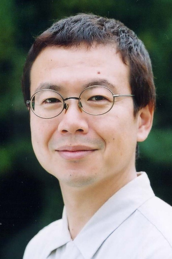 山内健司 as Himself in Theatre 1