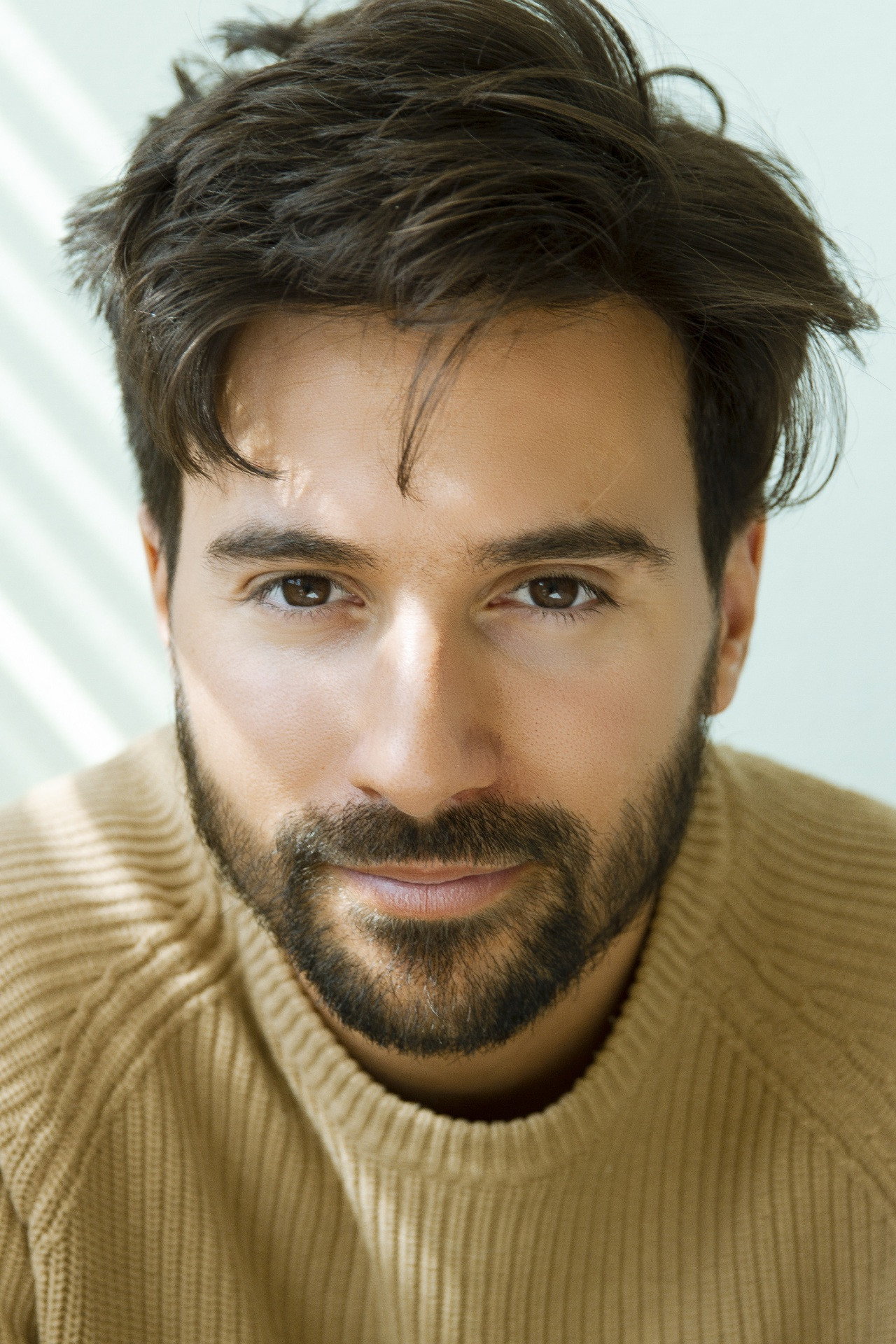 Talo Silveyra as Tomás in A Buenos Aires Ghost