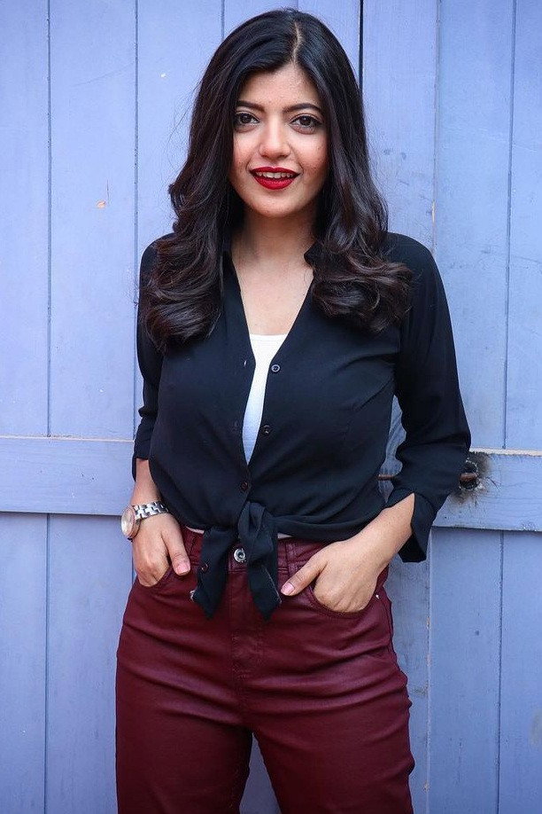 Gouri Agarwal as Saima Khan in Yehh Jadu Hai Jinn Ka!