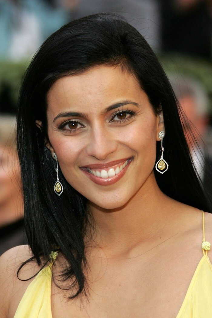 Bahar Soomekh as Lynn in Saw III