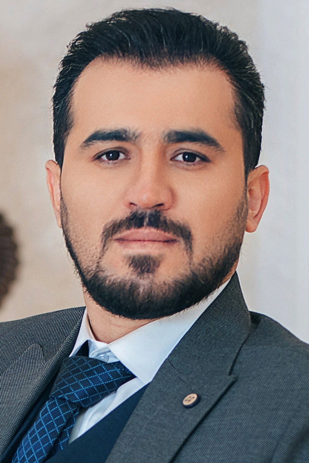 Adel Shojaei as Sohrab in The Road of Love