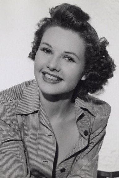 Sheila Sim as Janet Fielding in Pandora and the Flying Dutchman