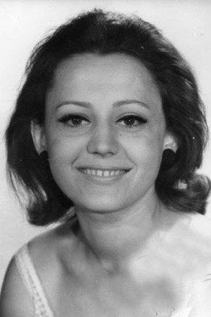 Éva Pap as Ilonka in Hungarians