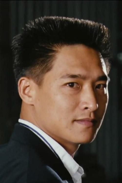 秦豪 as 欧阳无敌 in The Righteous Guards