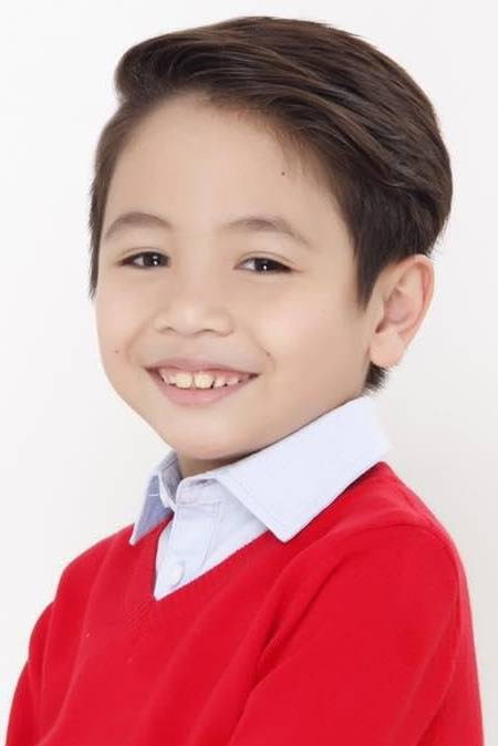 Yñigo Delen as Niko in Mama Susan's Friends
