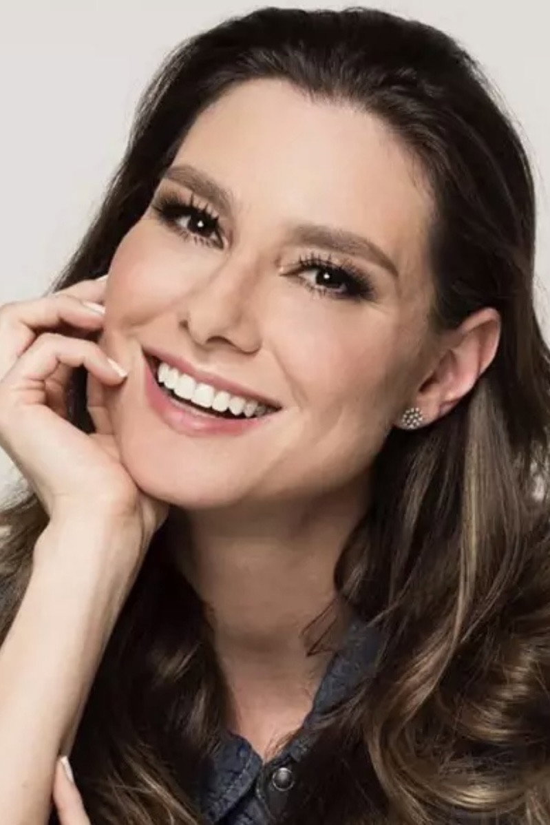 Lavínia Vlasak as Clarice Luz in Prova de Amor
