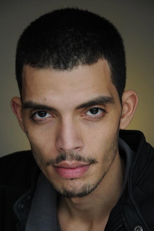 Driss Ramdi as François in La Bouse