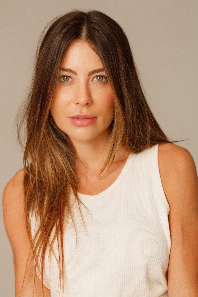 Natália Curvelo as Rubi in Tração