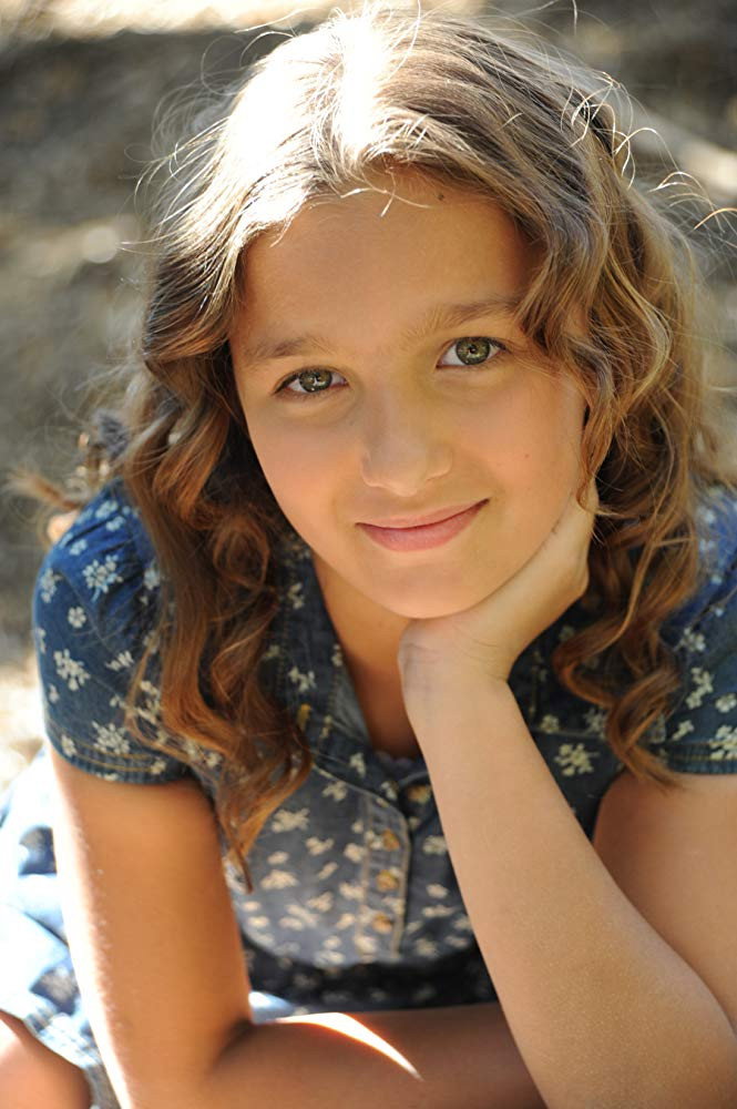 Madeline Moon as Juliècula in Zombeo & Juliécula