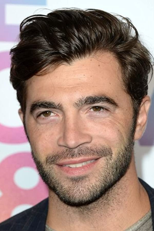 Gian Marco Tavani as Marzio in Made in Italy