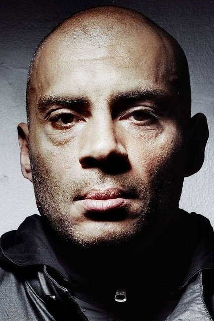 Jean-Michel Correia as Richard in Rust and Bone