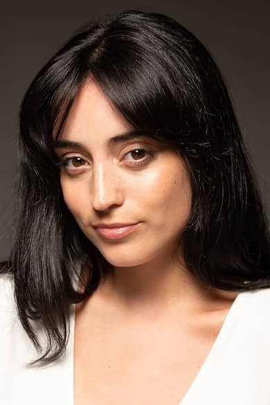 Ailín Zaninovich as Malena in Aire y luz