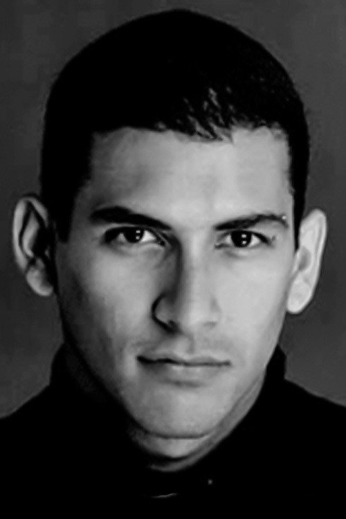 Rehaan Engineer as Steve O'Brien in Bas Ek Pal