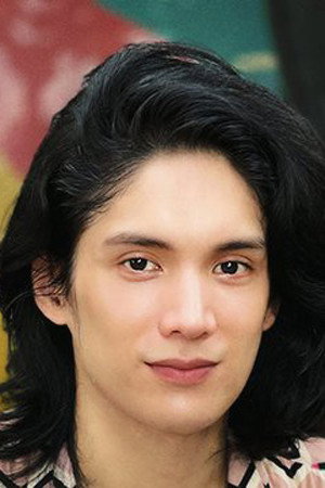 Nef Rattanan Sukubol as Namthap in Mission to the Moon