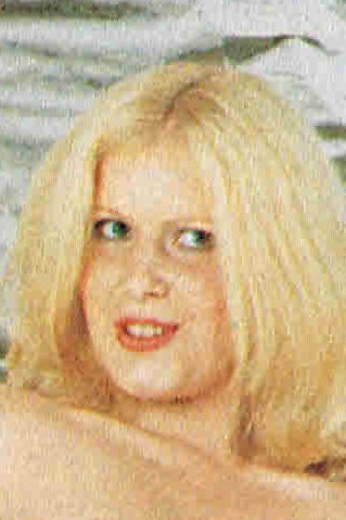 Ginny Noack as Madg Anne in Gaudi in der Lederhose