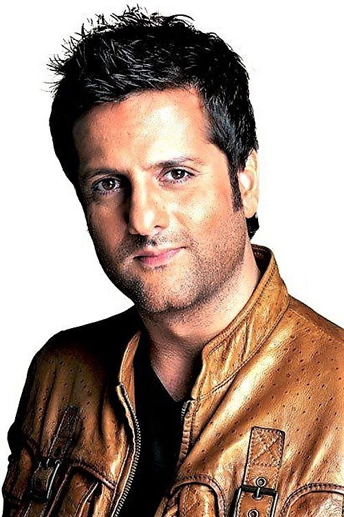 फ़रदीन ख़ान as Lucky Kapoor in Janasheen