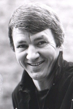 Ştefan Iordache as Pascal in Doctor Poenaru