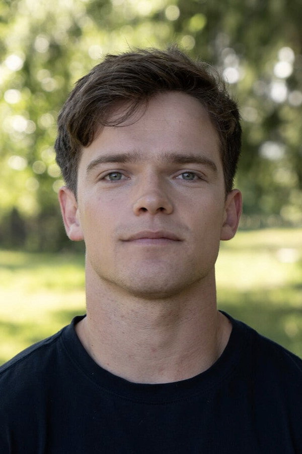 Jordan Oosterhof as Jim Richardson in Punch