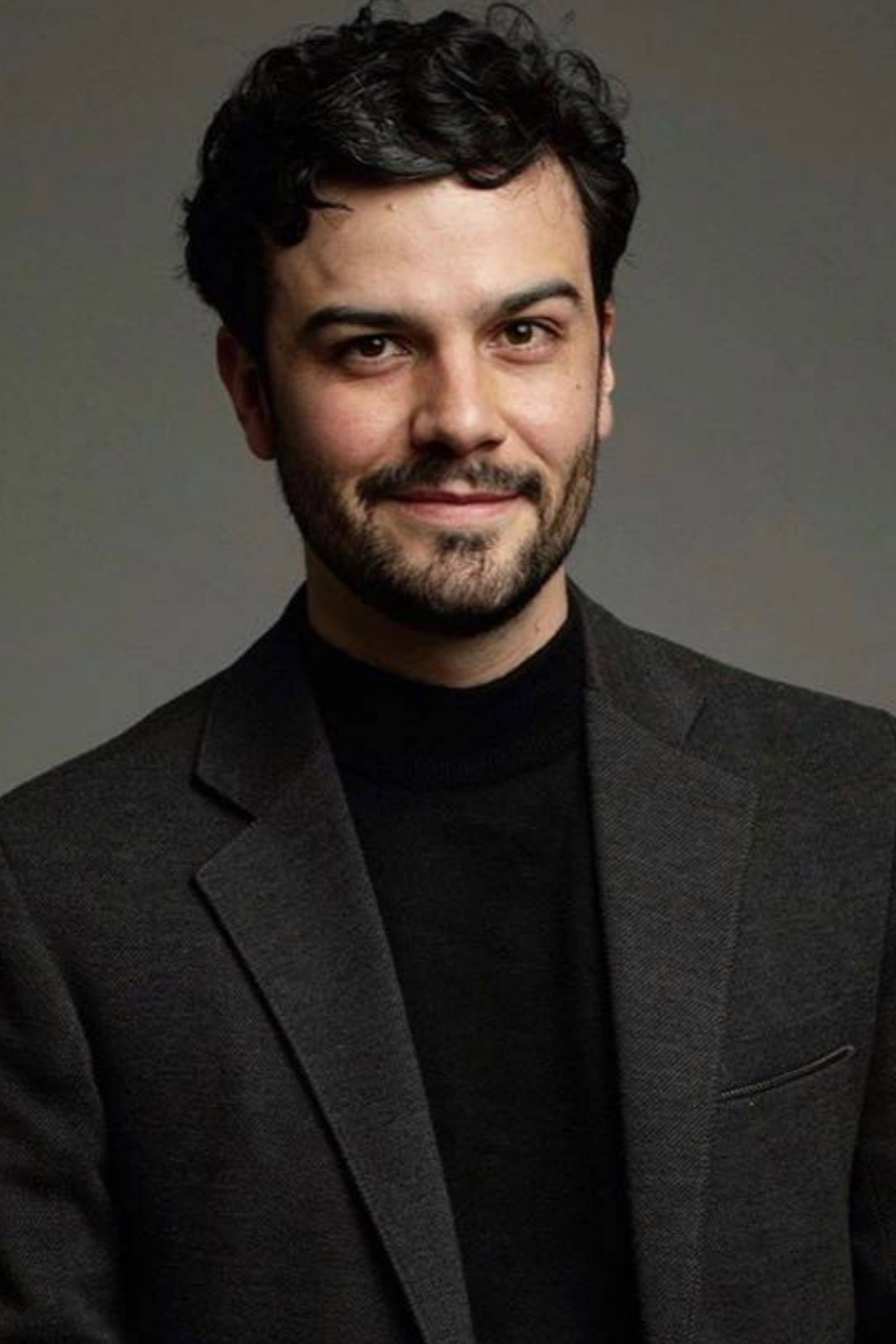 Miguel González as Teniente Pablo Méndez in The Guest