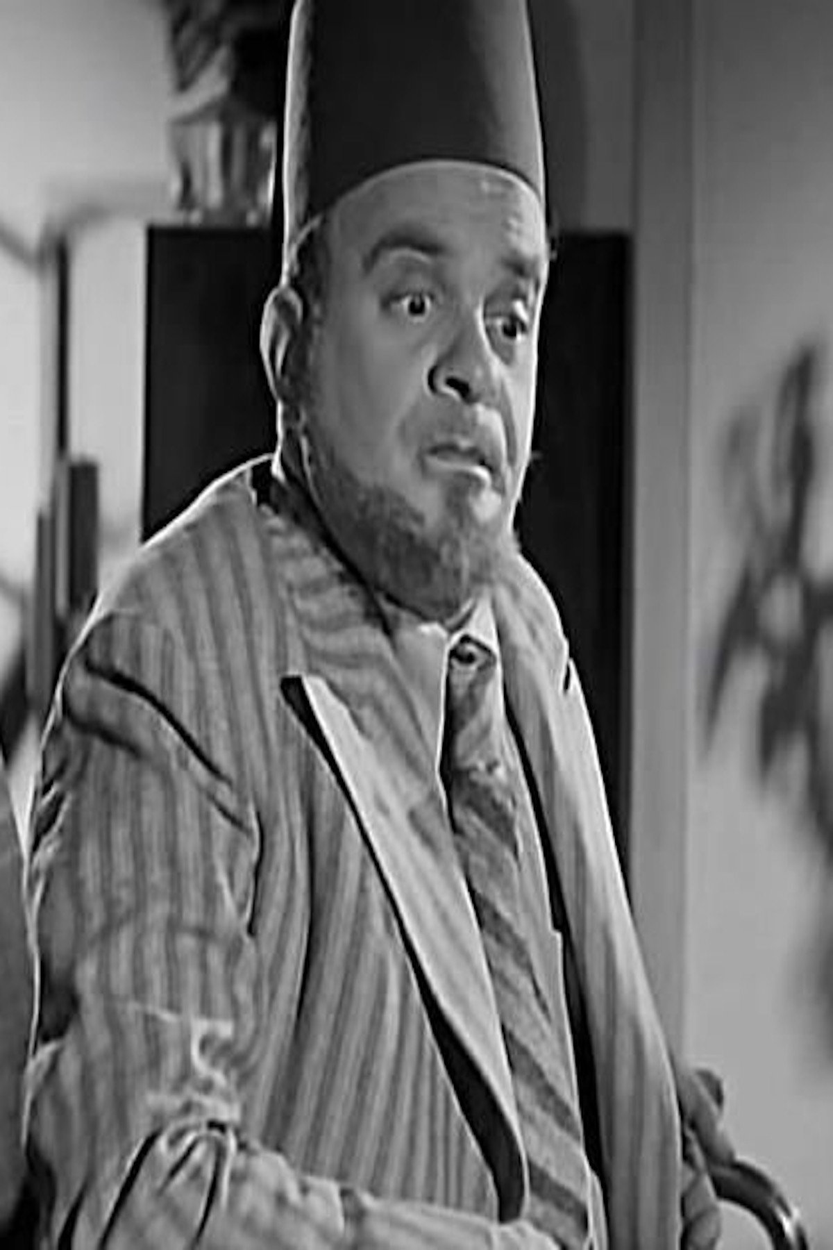 Fauzi ElGazaerli as بحبح in The three musketeers