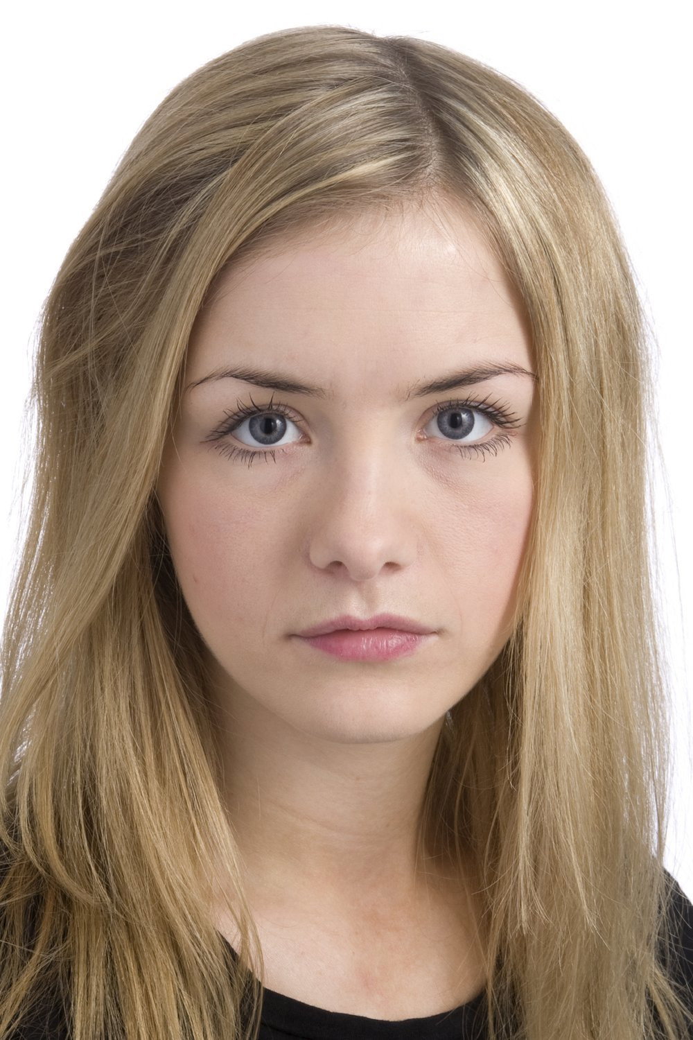 Josefin Ljungman as Jenny in Behind Blue Skies