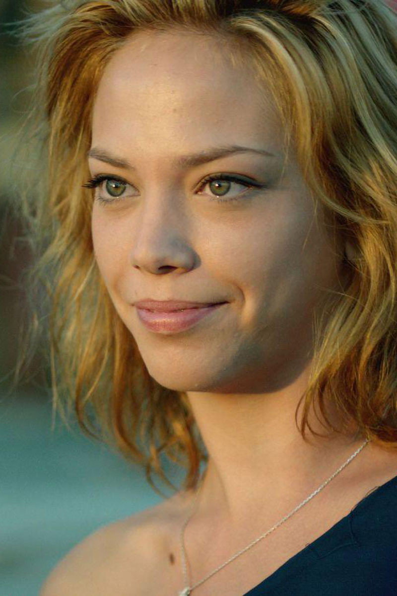 Snezhana Makaveeva as Никол in Gasoline