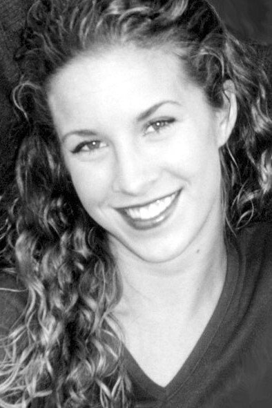 Ivey Lloyd as Bonnie Nelson in Allein gegen die Zeit