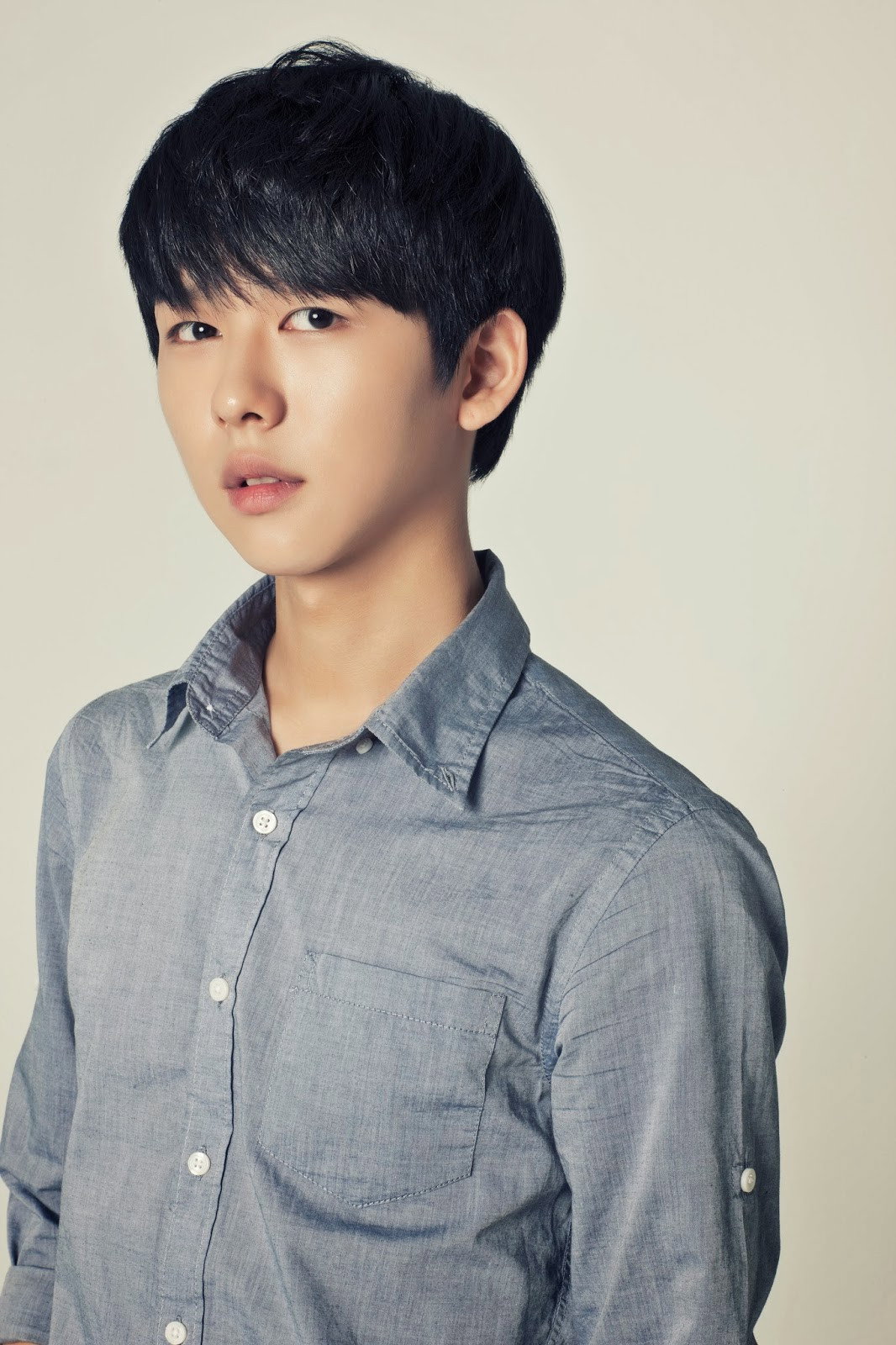 Jang Kyoung-up as Chae Seunghyun in Woojoo's Christmas