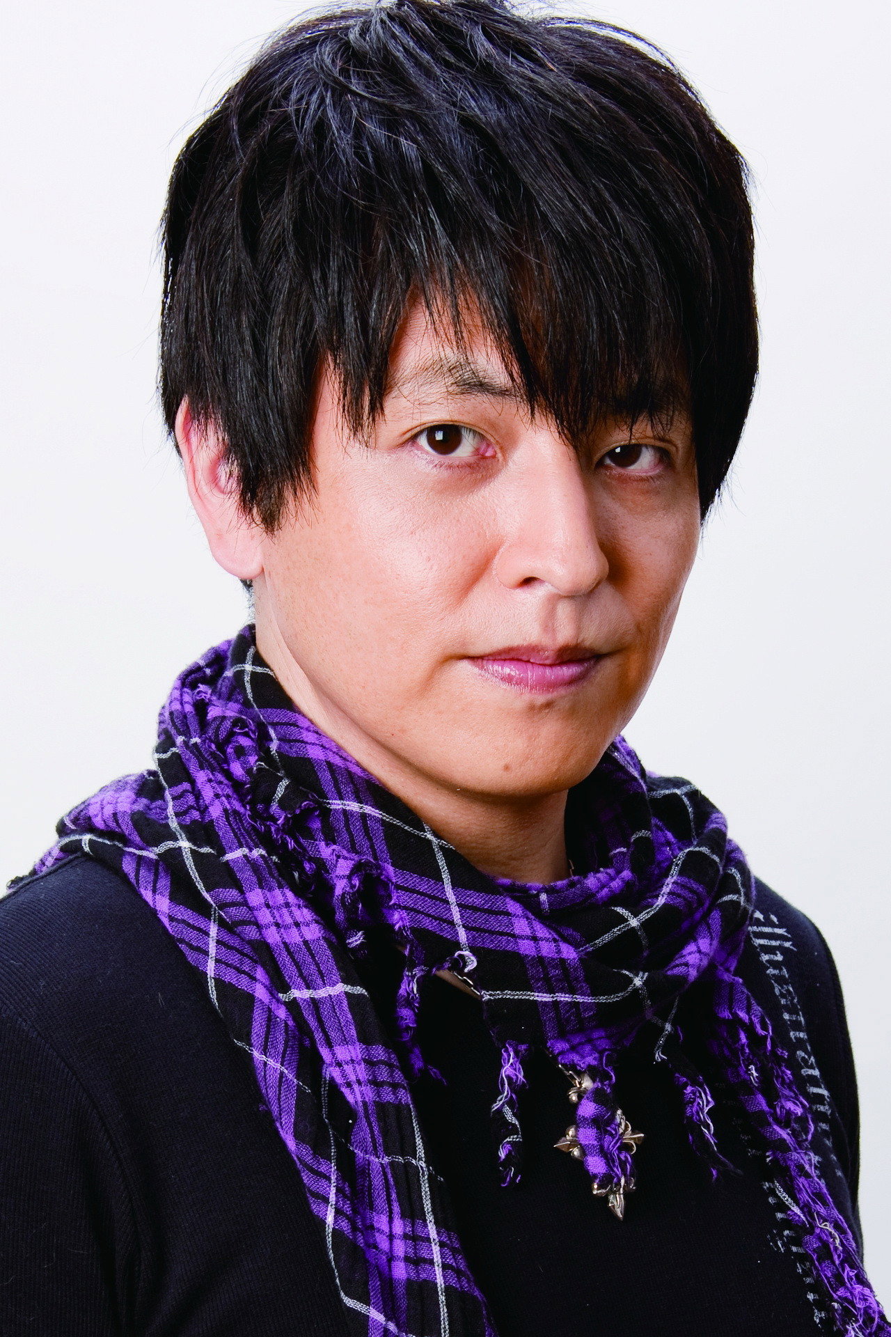 緑川光 as Rael (voice) in Ruin Explorers Fam & Ihrie