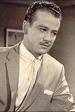 Arturo Correa as Juan in Mr. Dólar