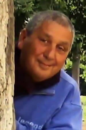 George Riso as Agamennone (lo stalker) in Gatti & Sfigatti