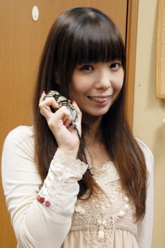 石原愛依梨 as Natsumizu Sukumi in Tsundere Inran Shoujo Sukumi