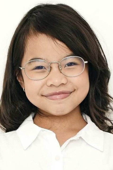 Annika Co as Mimi in A Werewolf Boy